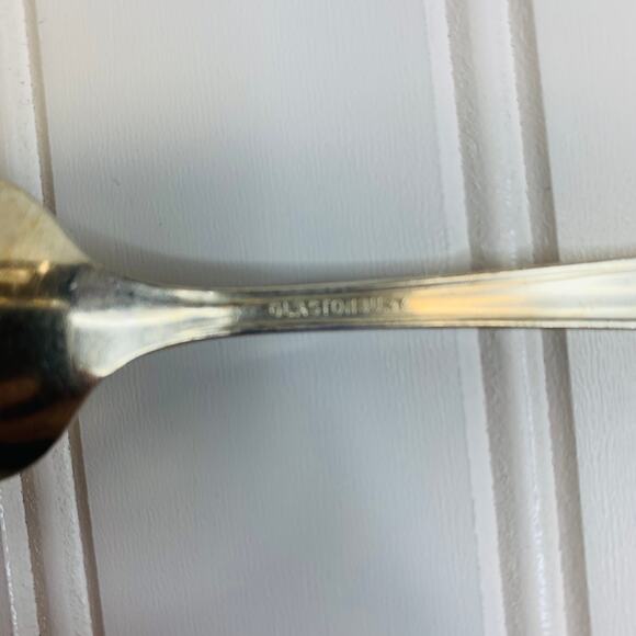 Glastonbury Oneida Silver Plate Tea Spoon Teaspoon - Picture 5 of 5